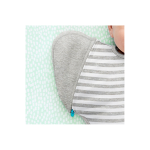 SACO PARA DORMIR DE BEBÉ SWADDLE  UP™ TRASICIÑON ETAPA 2 TOG 1.0 Gris TALLA M - LOVE TO DREAM