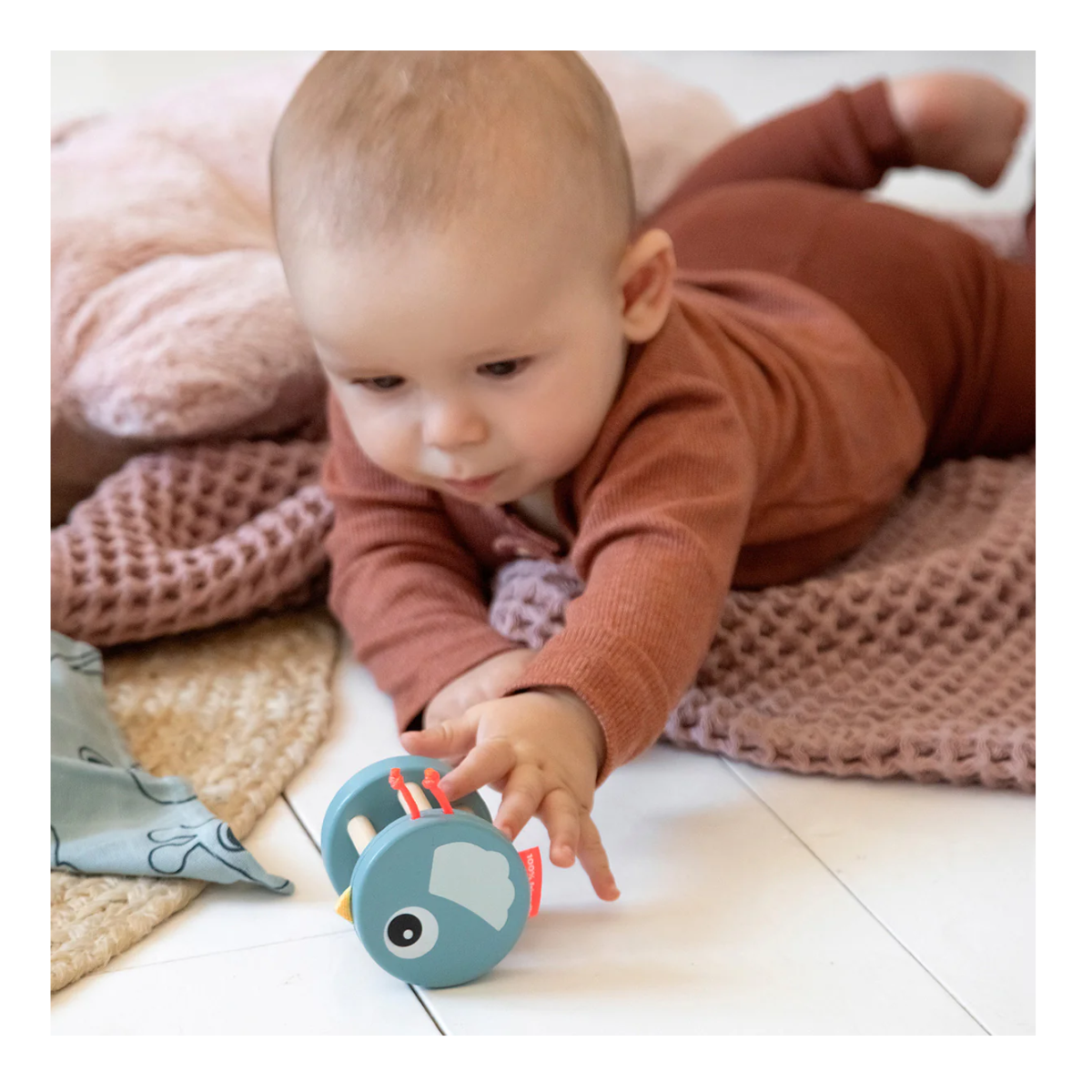 SONAJERO DE MADERA BIRDEE AZUL  DONE BY DEER