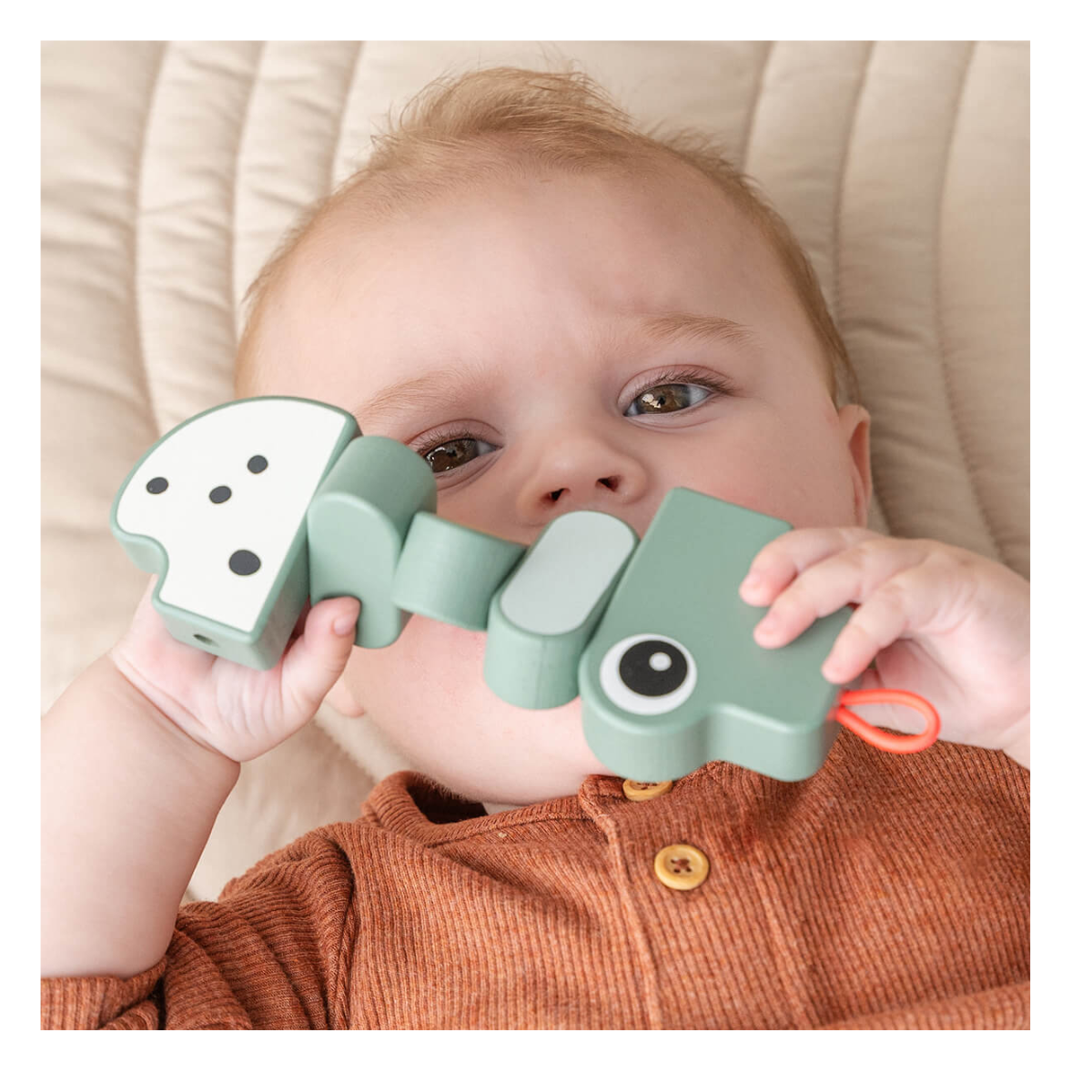 JUGUETE ARTICULADO DE MADERA CROCO VERDE  DONE BY DEER