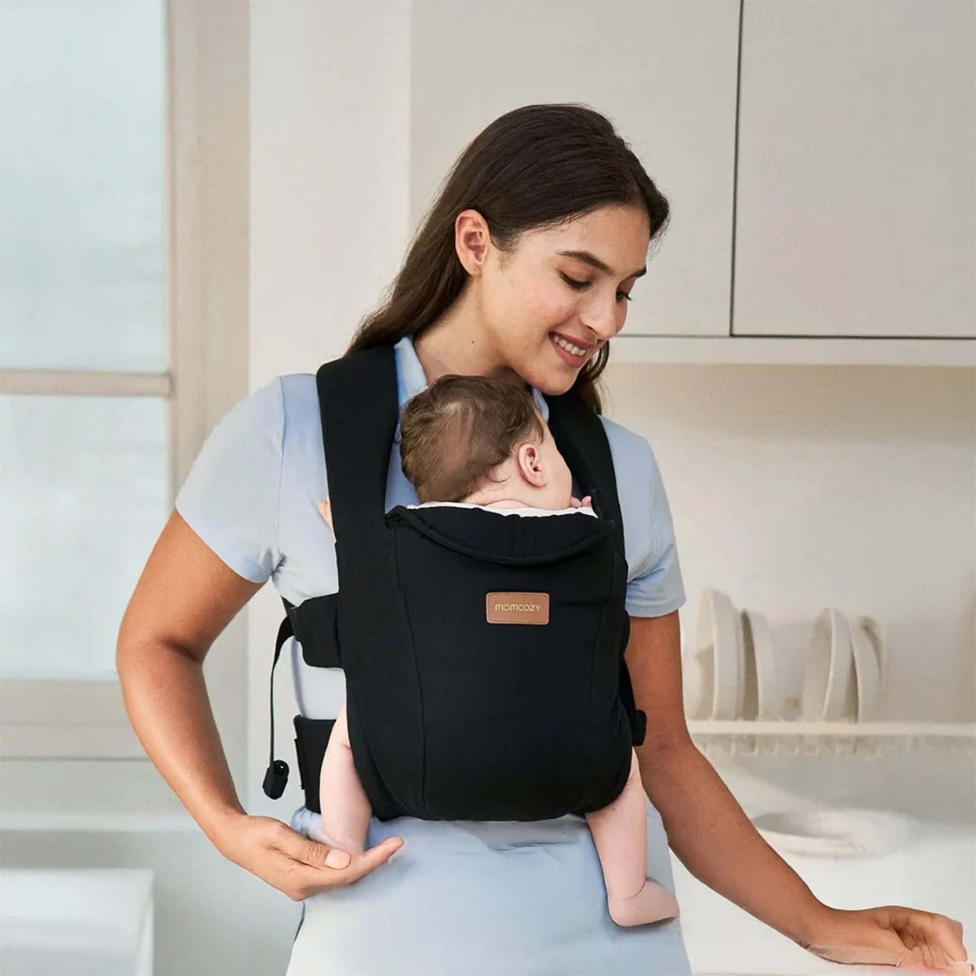 Portabebé Ergonómico WeeSnug para Recién Nacido Momcozy Color Negro