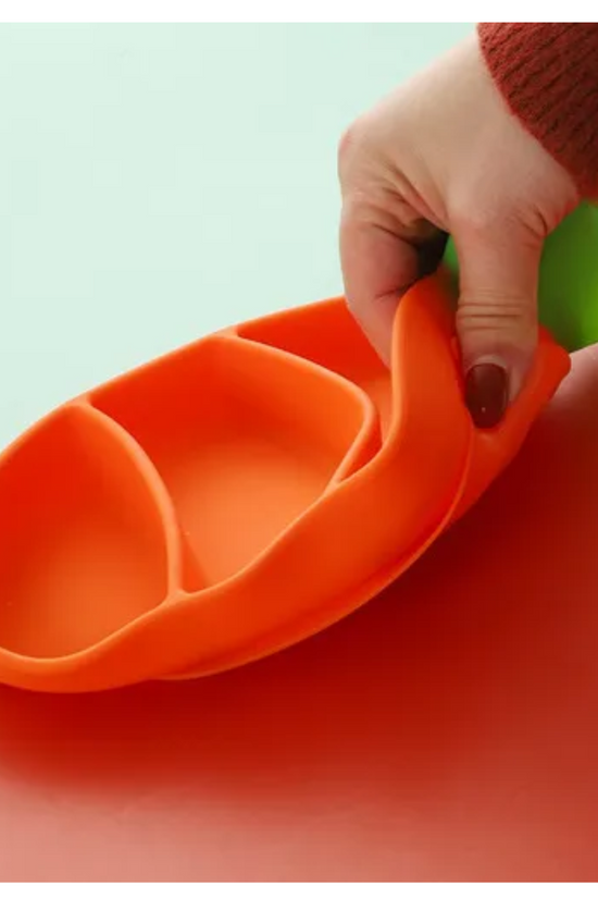 PLATO SILICONA CON SUCCIÓN ZANAHORIA THE BABY NATION