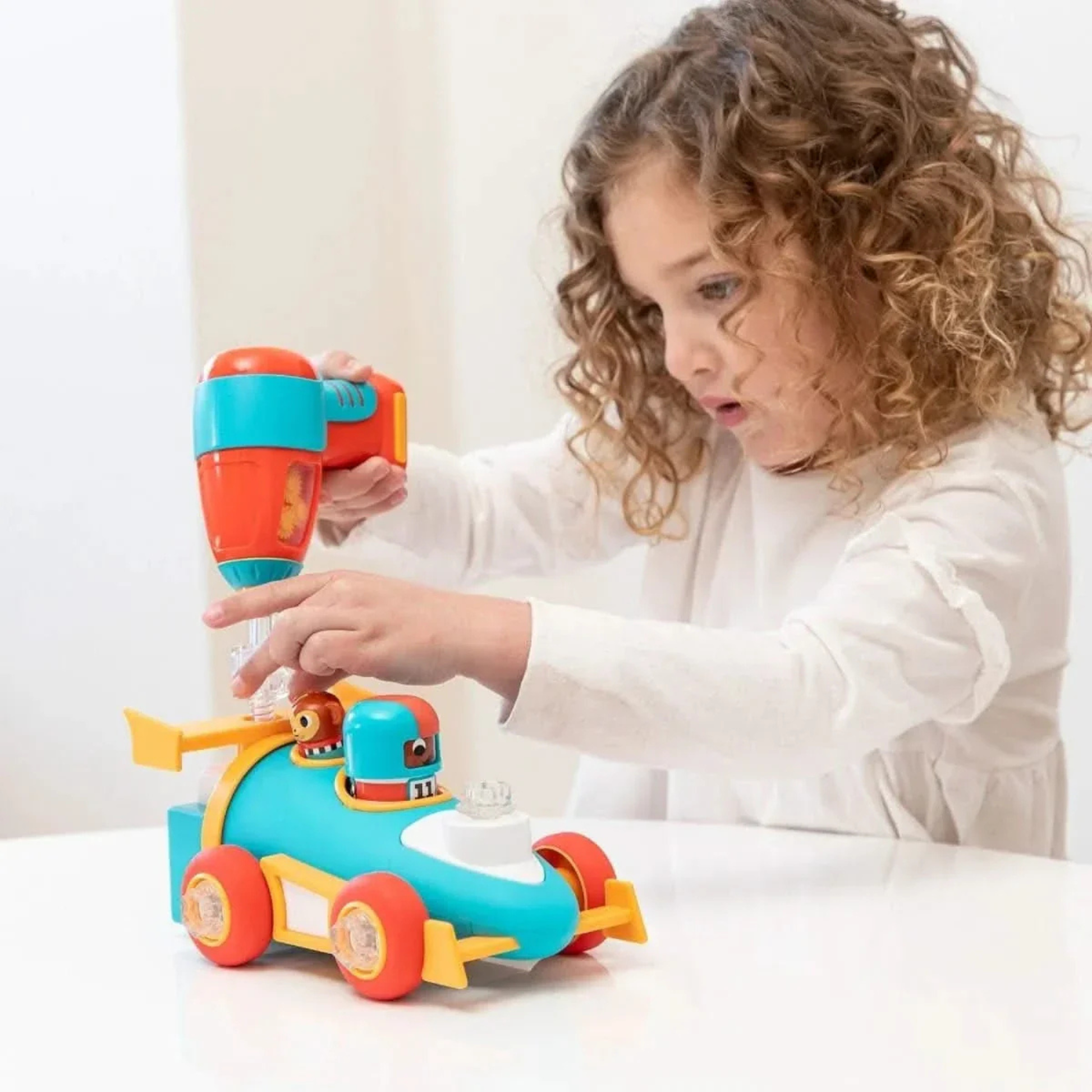 Auto de Carreras con Taladro de Juguete Design Drill Bolt Buddies