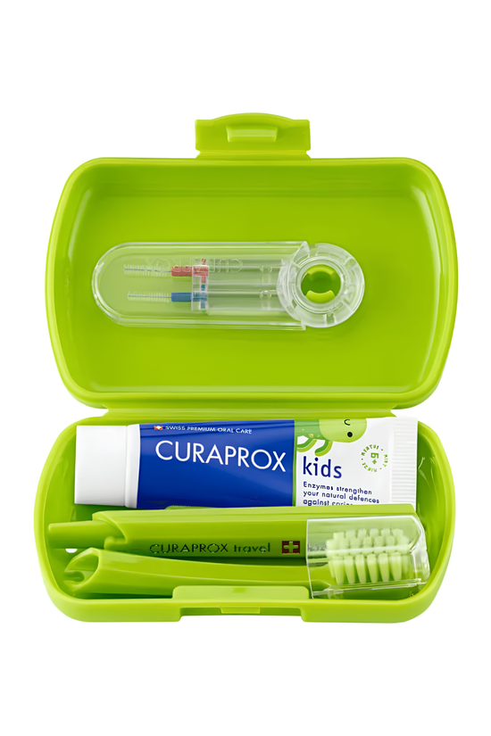 Kids Travel Set Curaprox (cepillo + pasta + interdental)