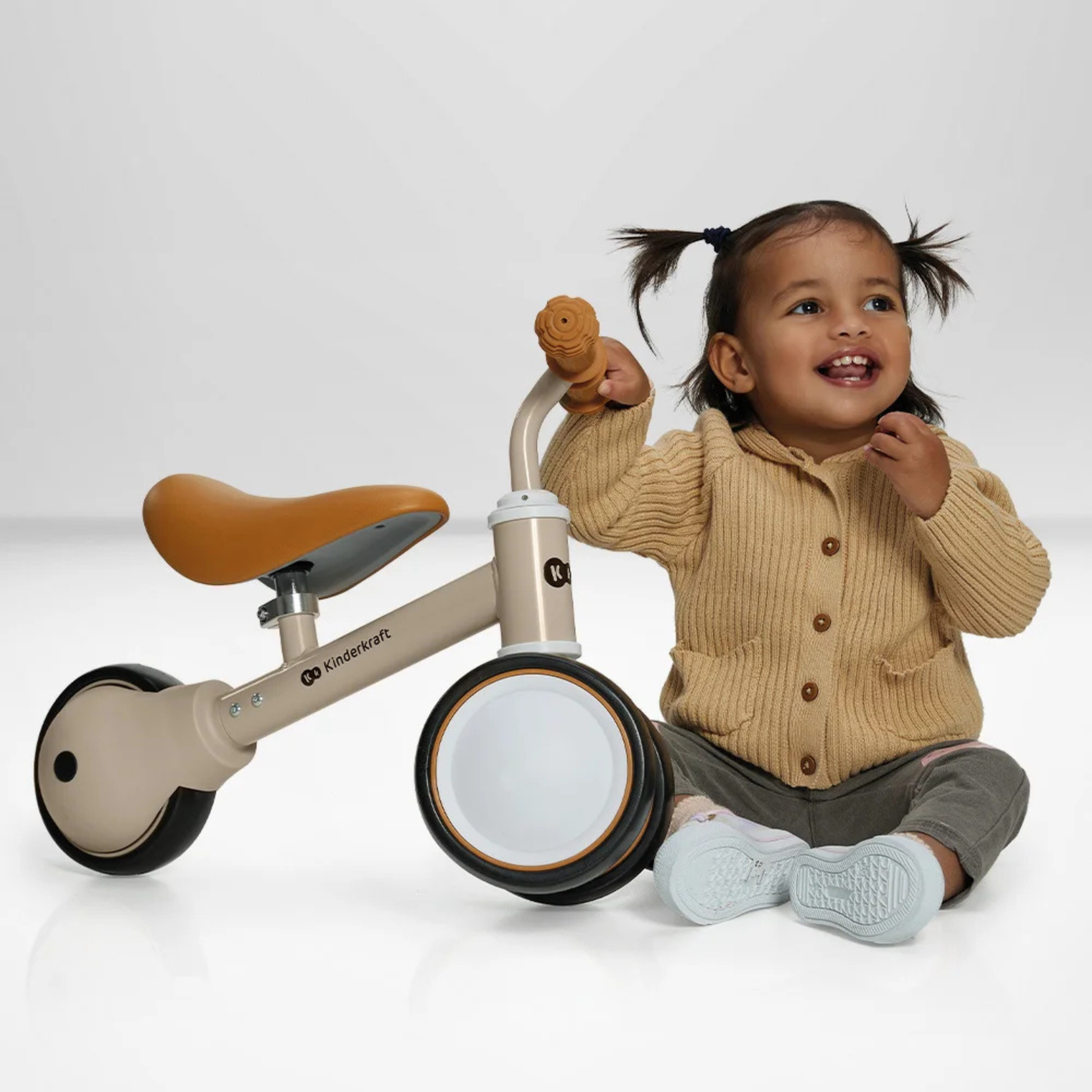 Triciclo de Balance Kinderkraft CUTIE Light Beige