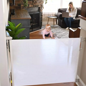 Puerta Retráctil de Seguridad para Bebés Momcozy