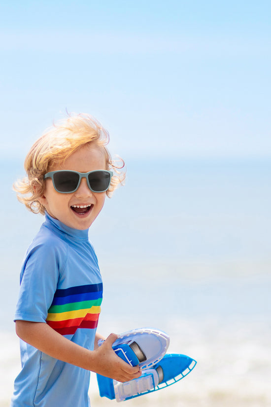 LENTES DE SOL PARA NIÑOS THE BOHO LARGE 6 A 10 AÑOS AZUL PIEDRA - MAUSITO