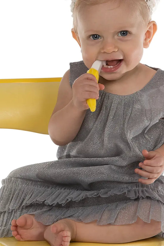 Cepillo Mordedor Baby Banana Silicona 100% Flexible y Segura